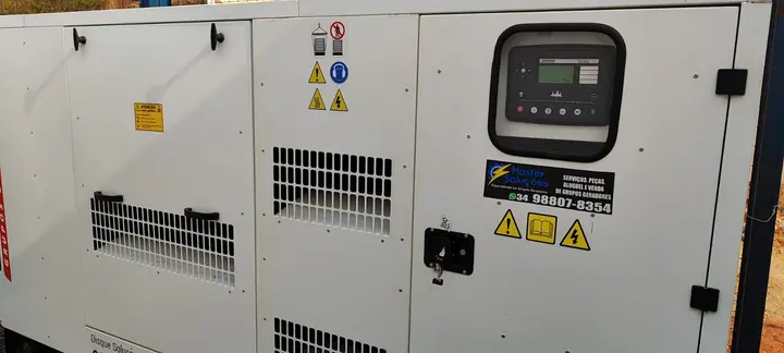 Controlador digital em gerador instalado