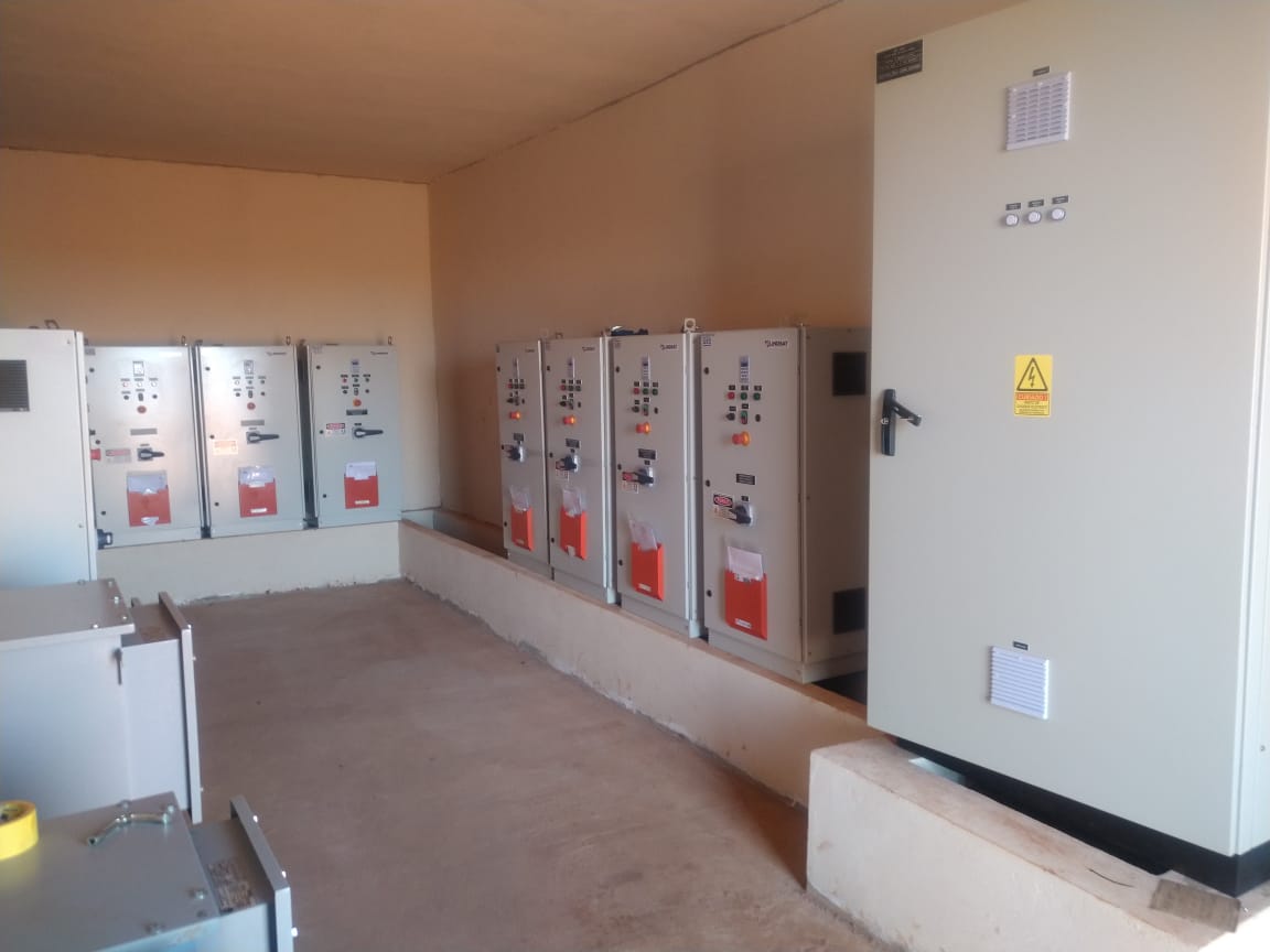Sala de comando para sistema de irrigação rural